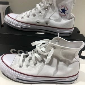Brand new Allstar white high sneakers🤩